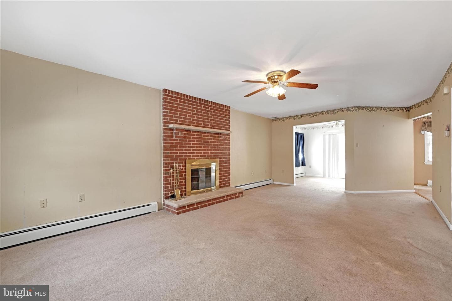 19 Fox Hollow Road photo 9