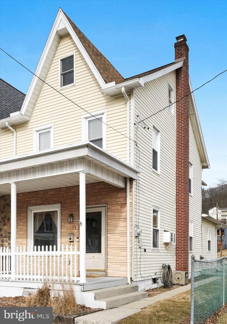 54 Walnut Street