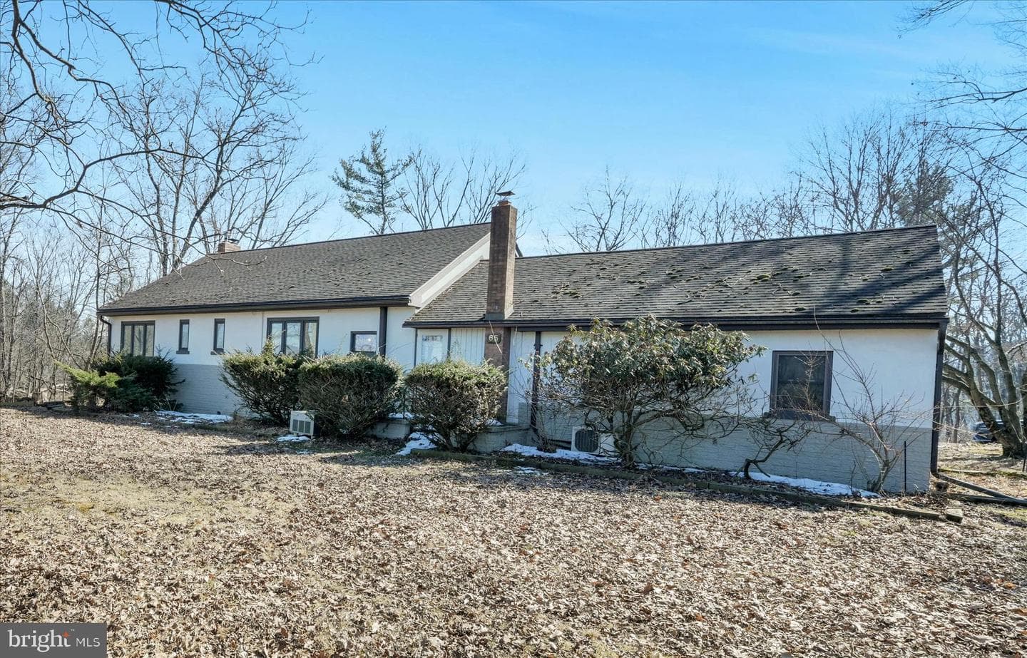 65 Hawk Lane photo 37