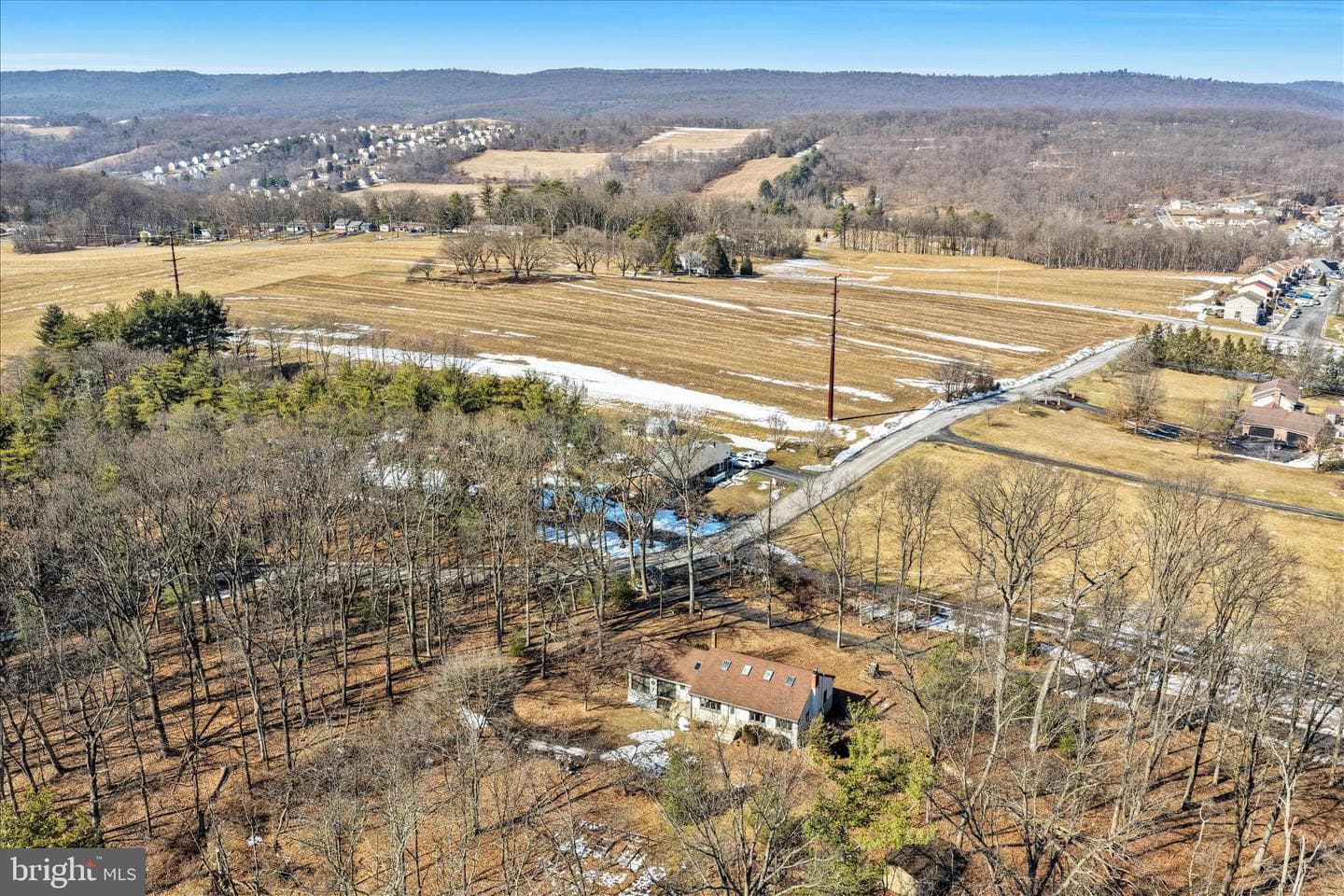 65 Hawk Lane photo 8
