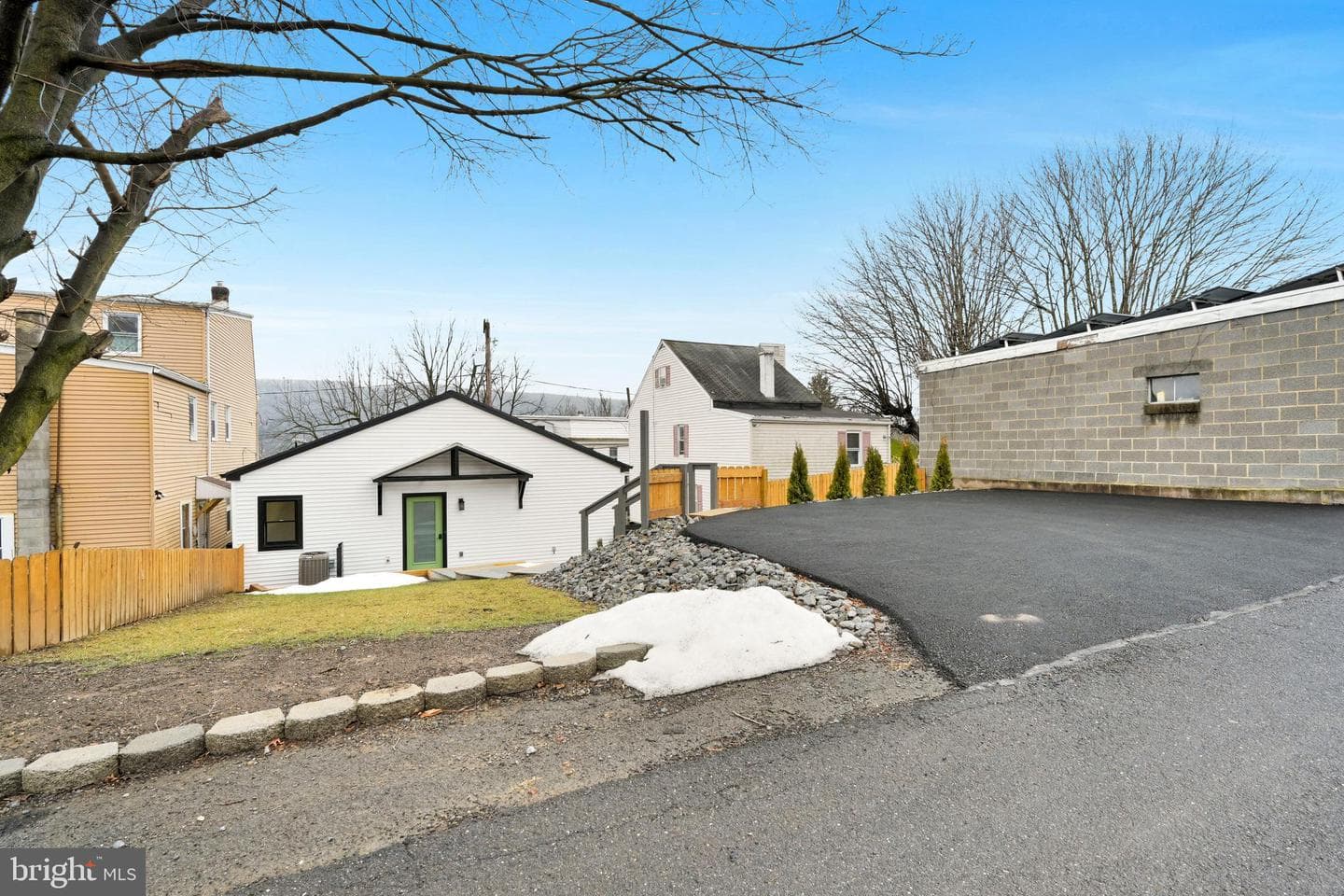 1308 Mount Hope Avenue photo 33