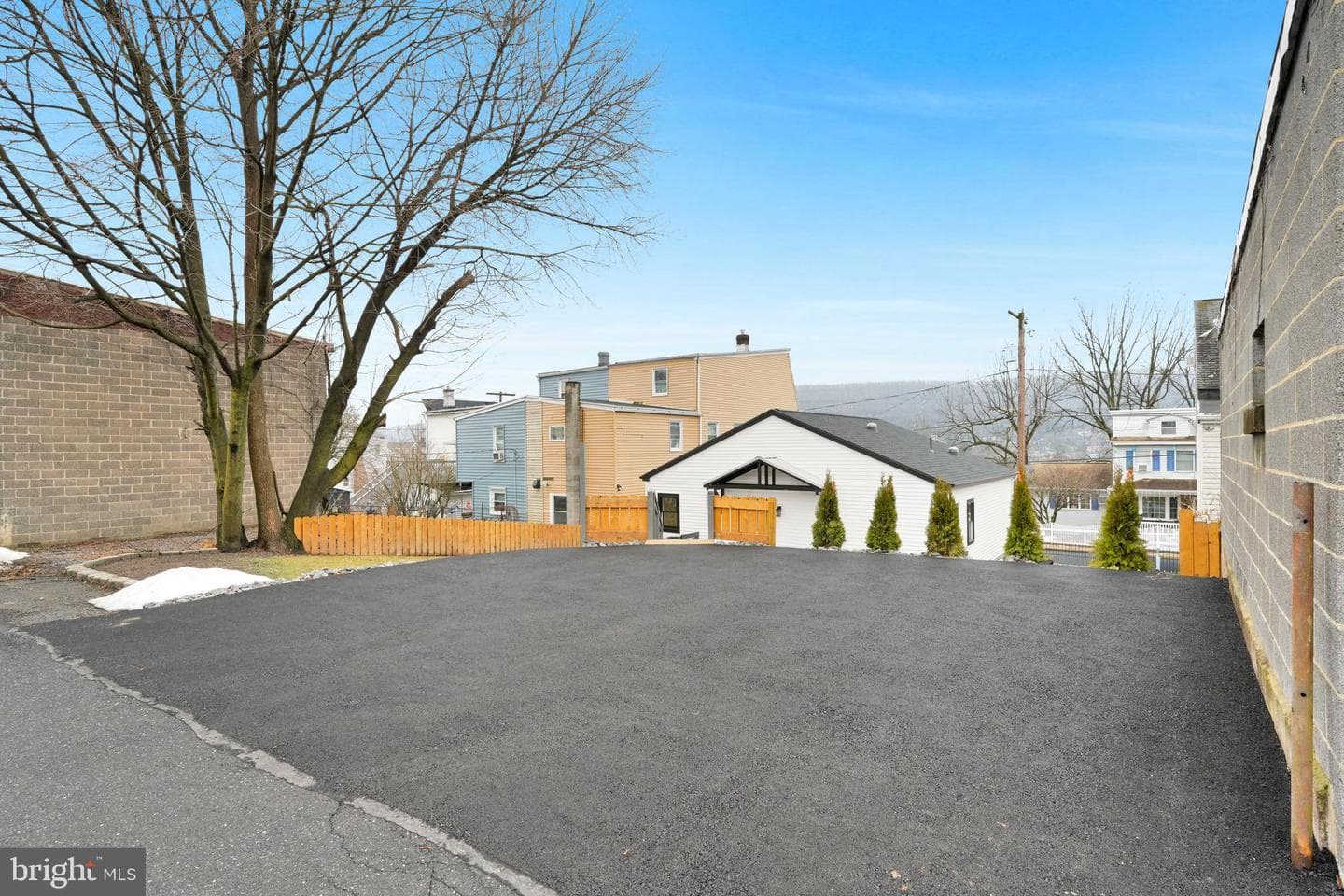 1308 Mount Hope Avenue photo 35
