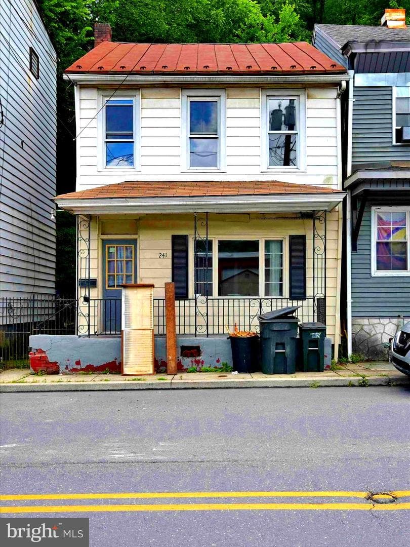 241 Peacock Street