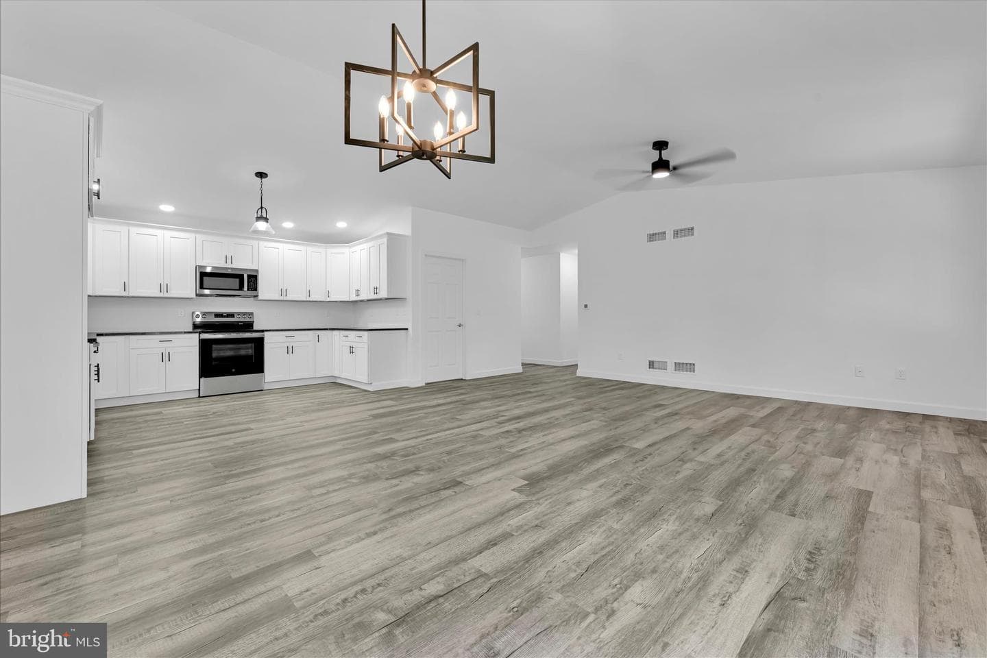1799 Crazy Horse Drive photo 11