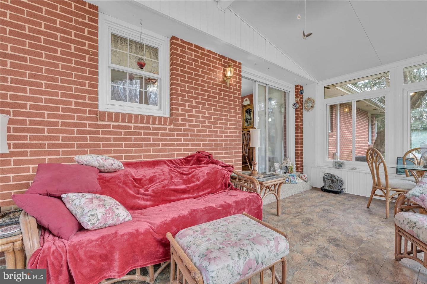 123 W Line Street photo 14