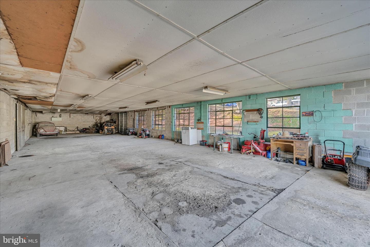 123 W Line Street photo 21