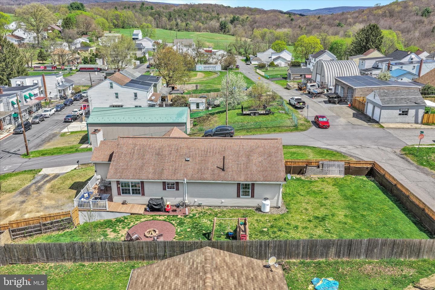 301 Brown Street photo 9