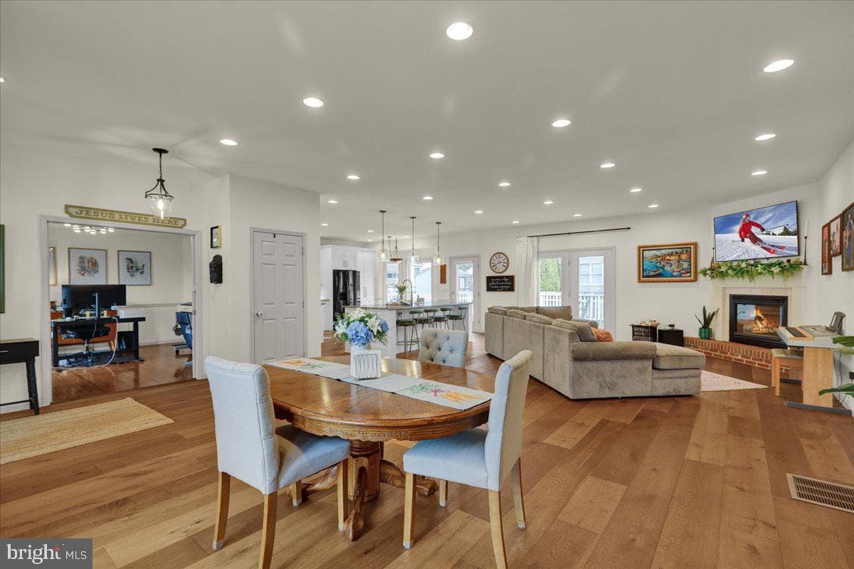 3075 Village Road photo 13