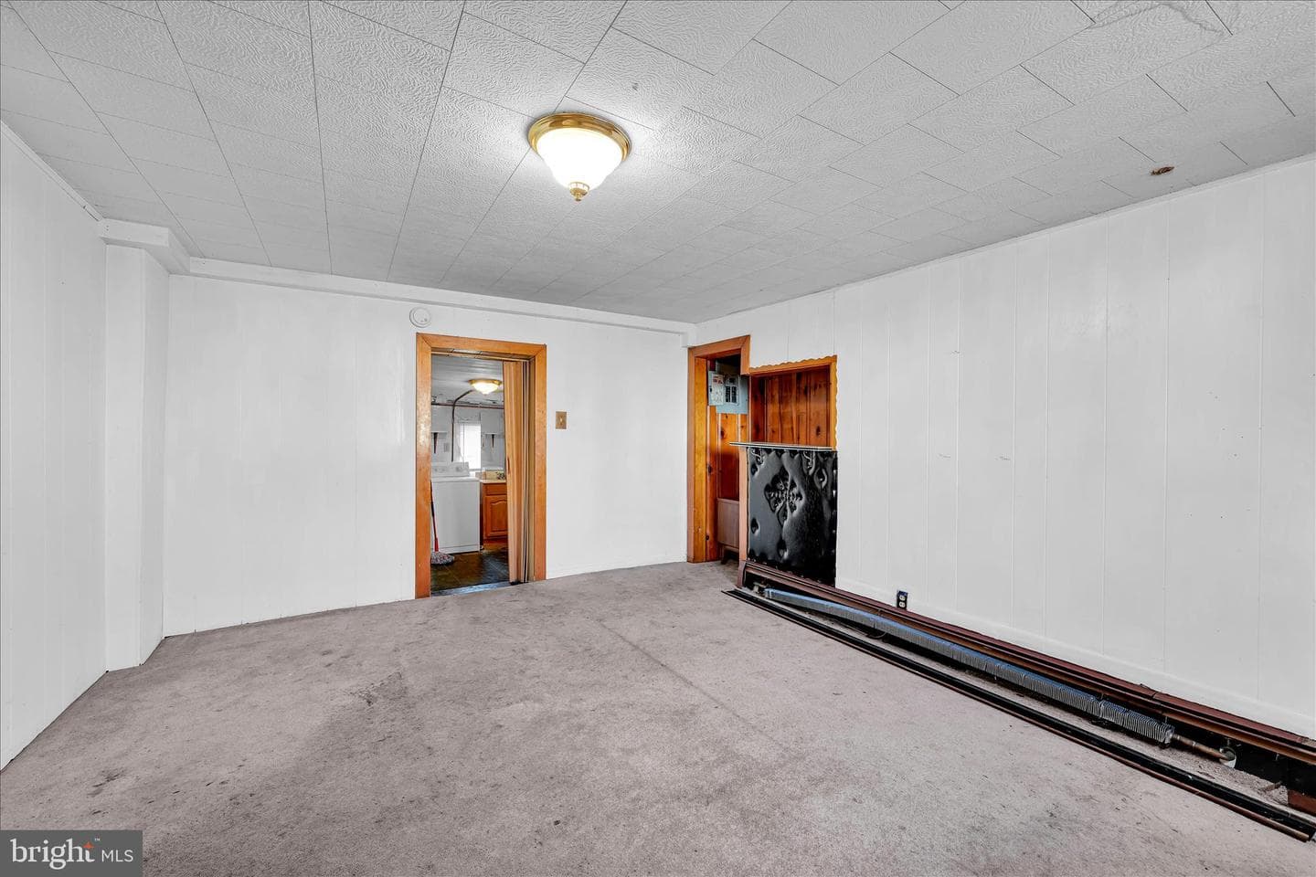 408 E Lawton Street photo 8
