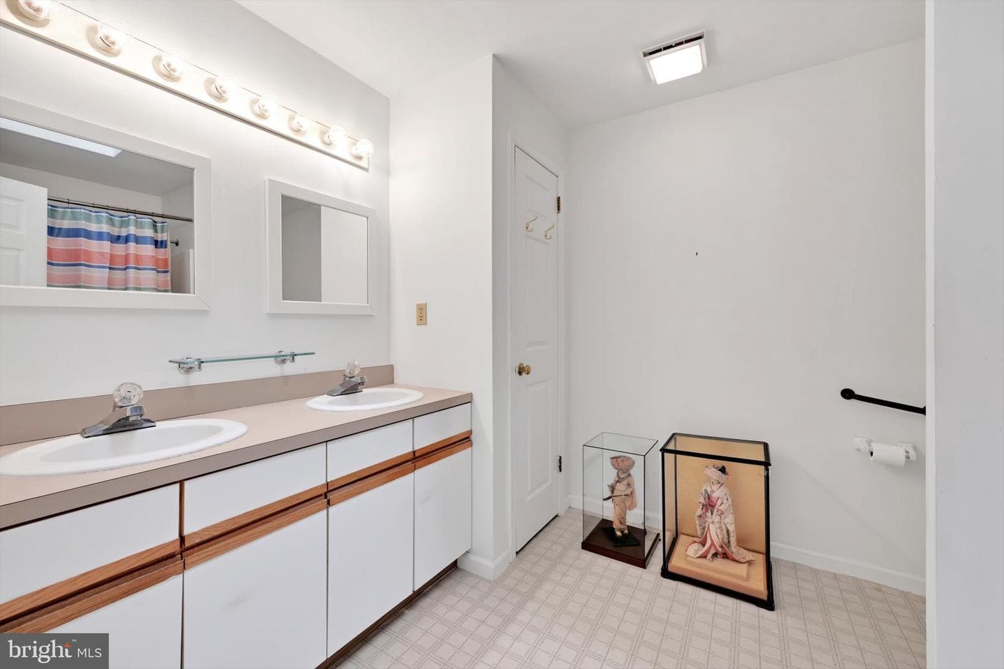 616 Lee Street photo 15