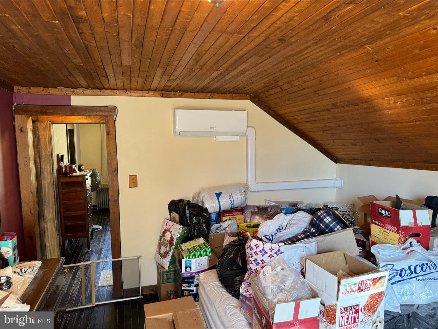 690 High Road photo 12