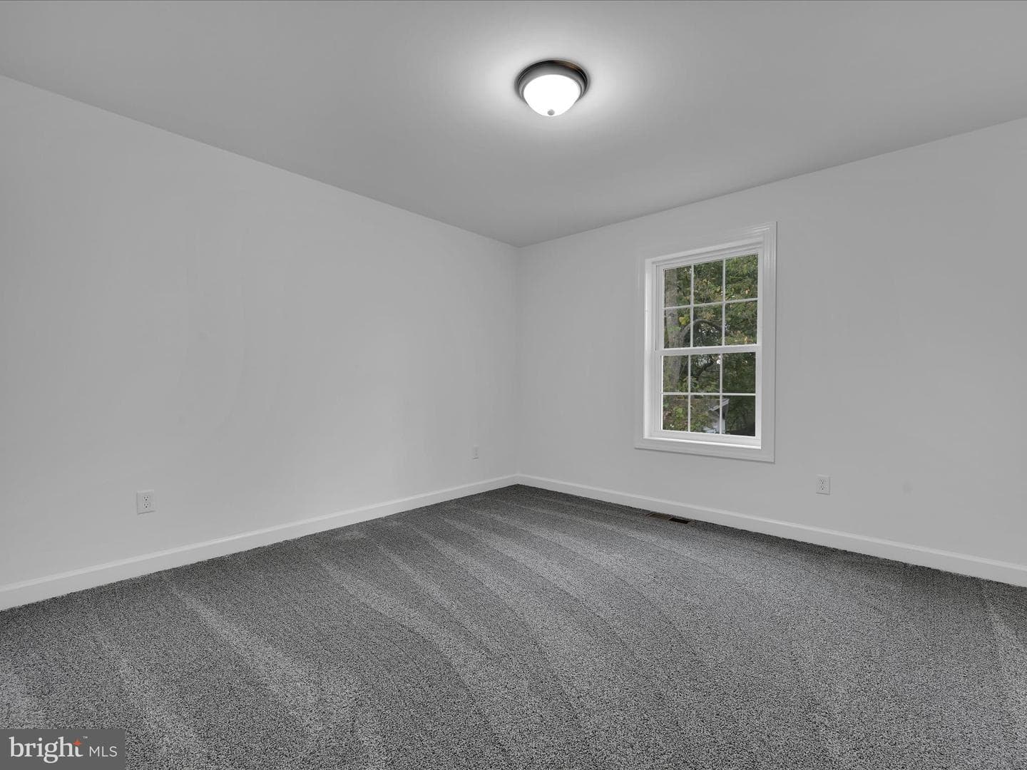 1591 Stag Drive photo 18