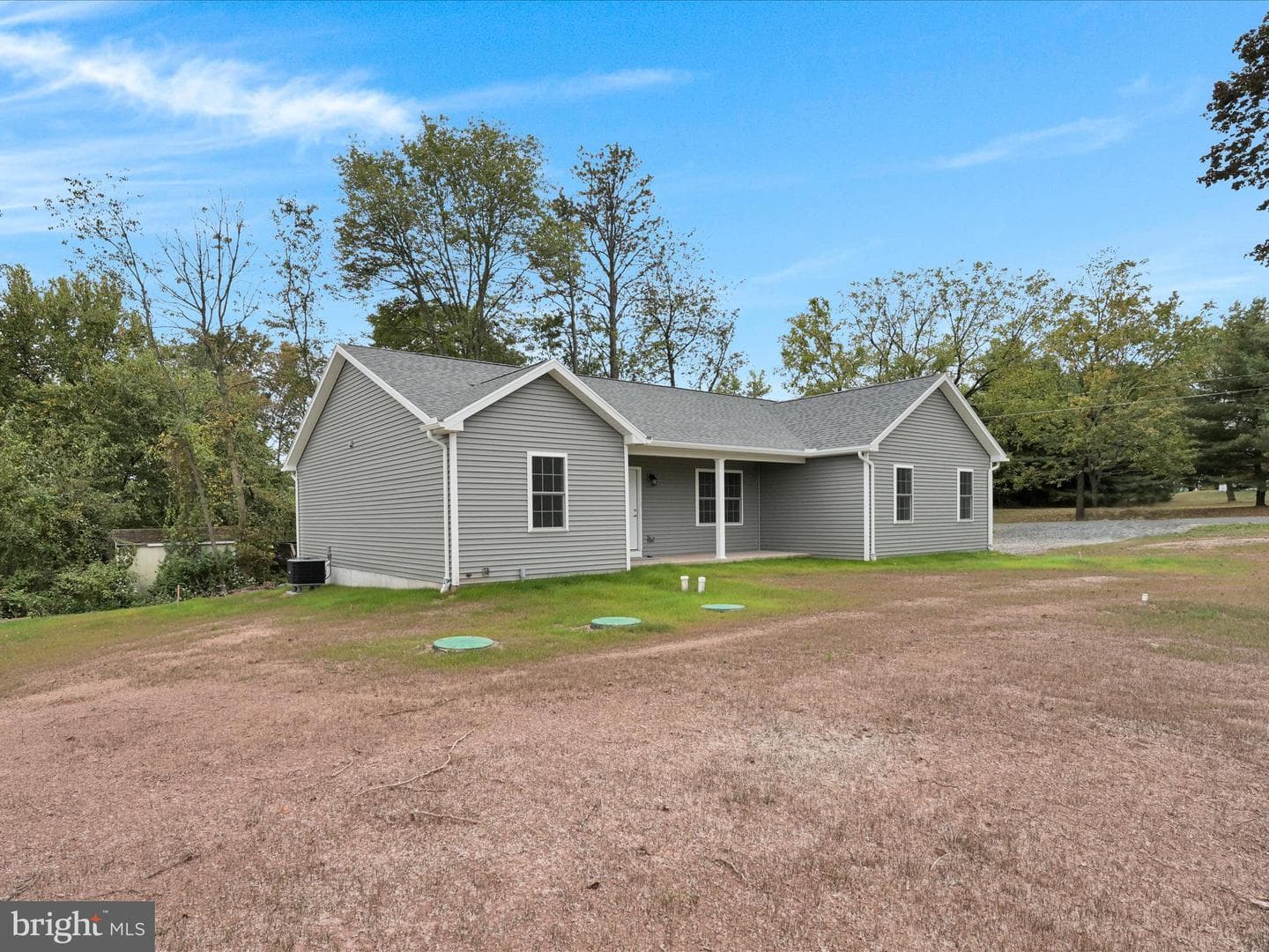1591 Stag Drive photo 3