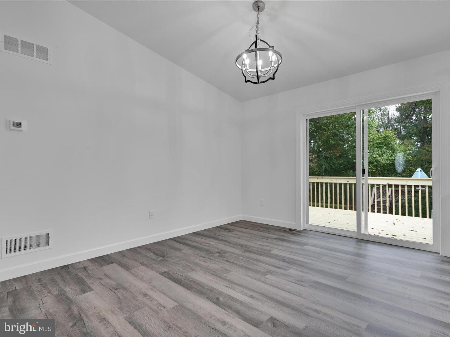 1591 Stag Drive photo 7