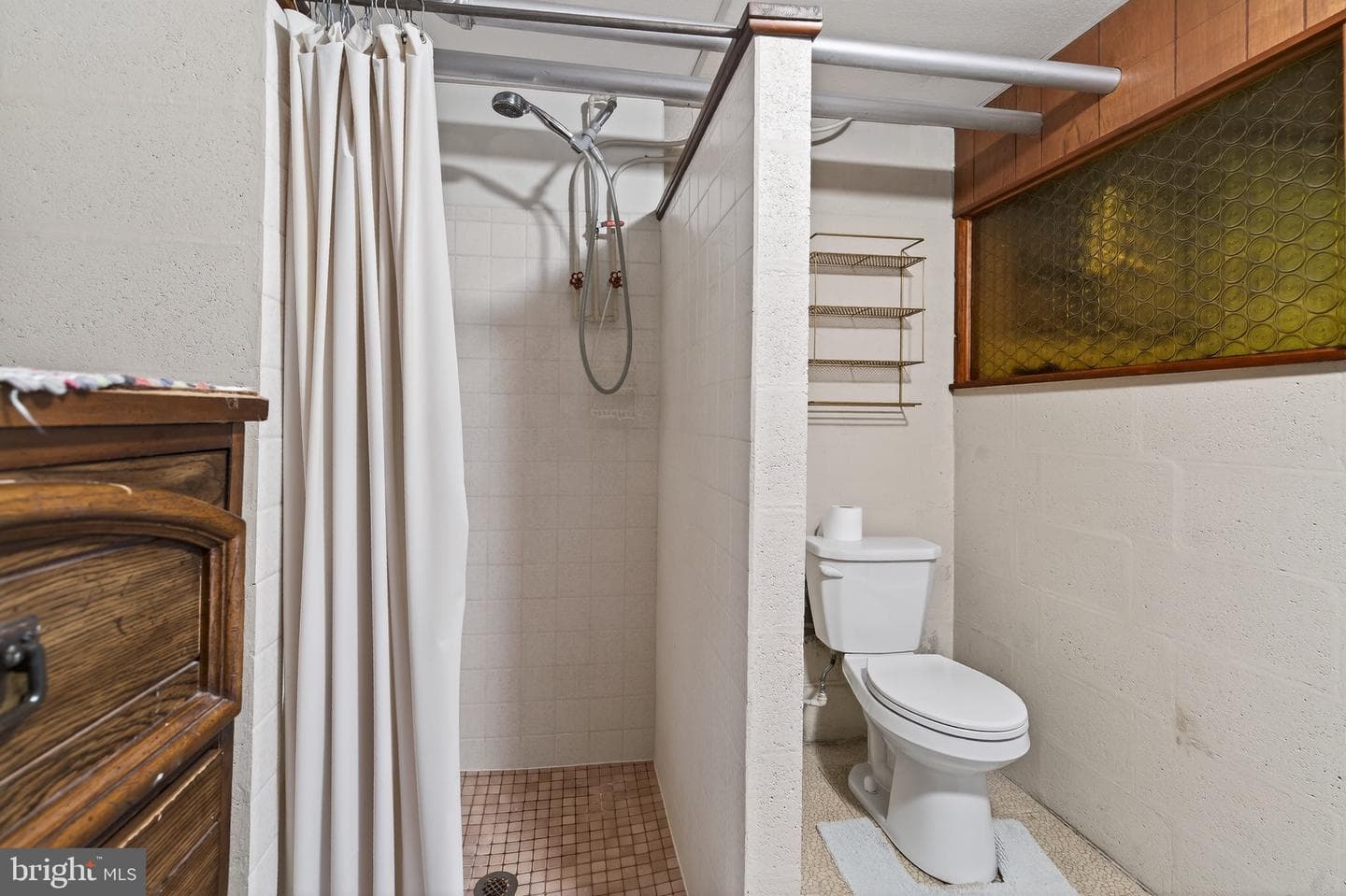 230 W Howard Avenue photo 49