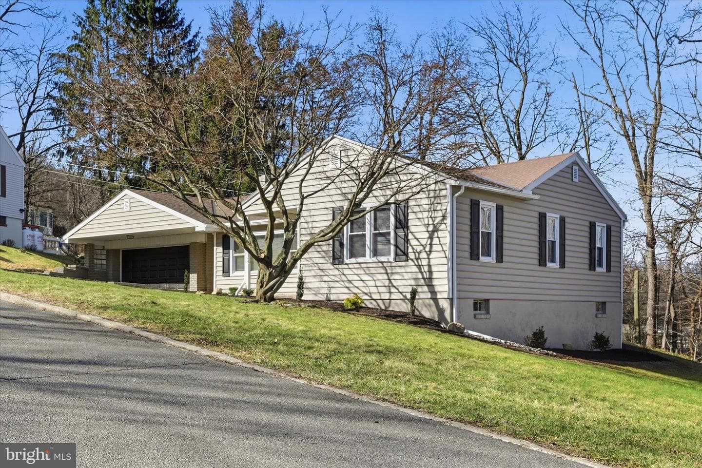 115 Mahantongo Drive photo 4