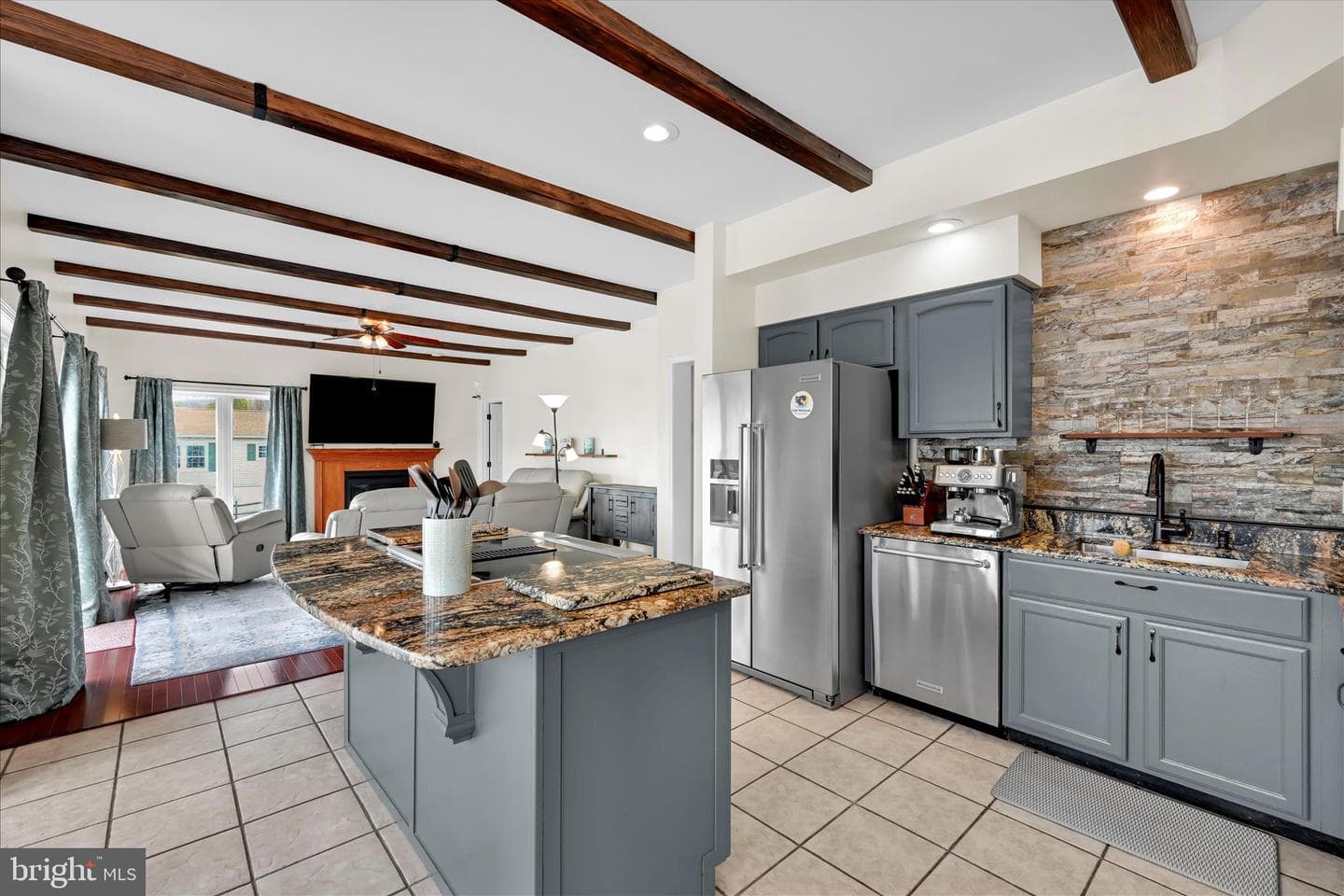 609 Wynonah Dr photo 13