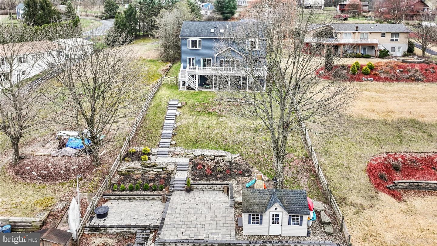 609 Wynonah Dr photo 4