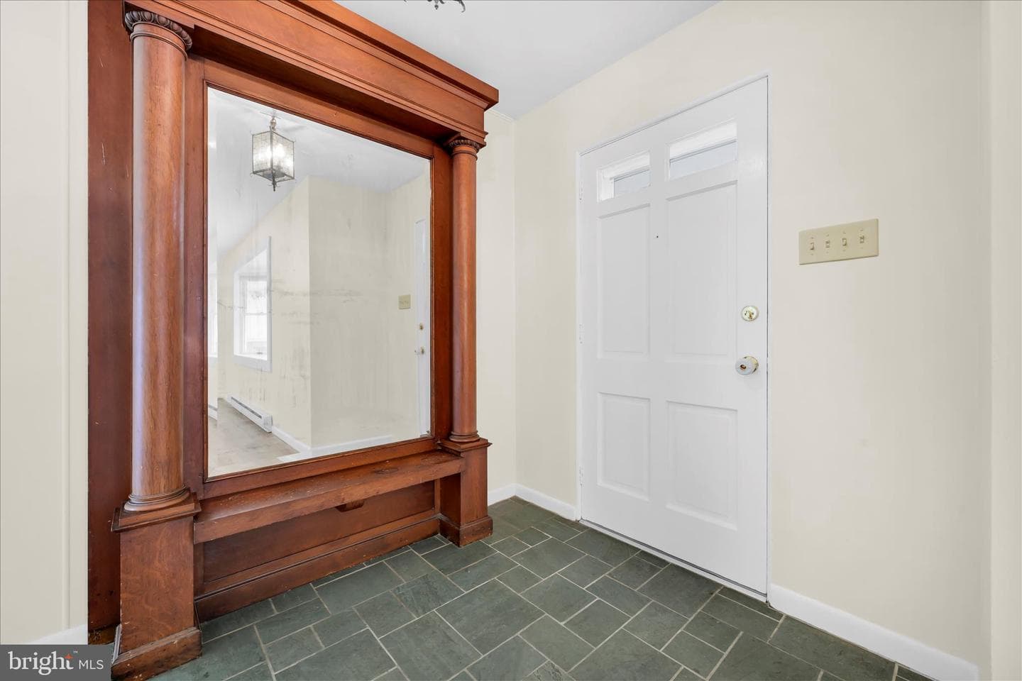 100 Hickory Street photo 8