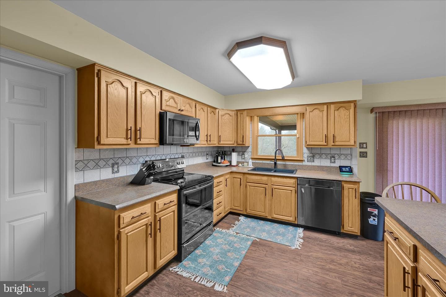 1004 Ridgeview Drive photo 16