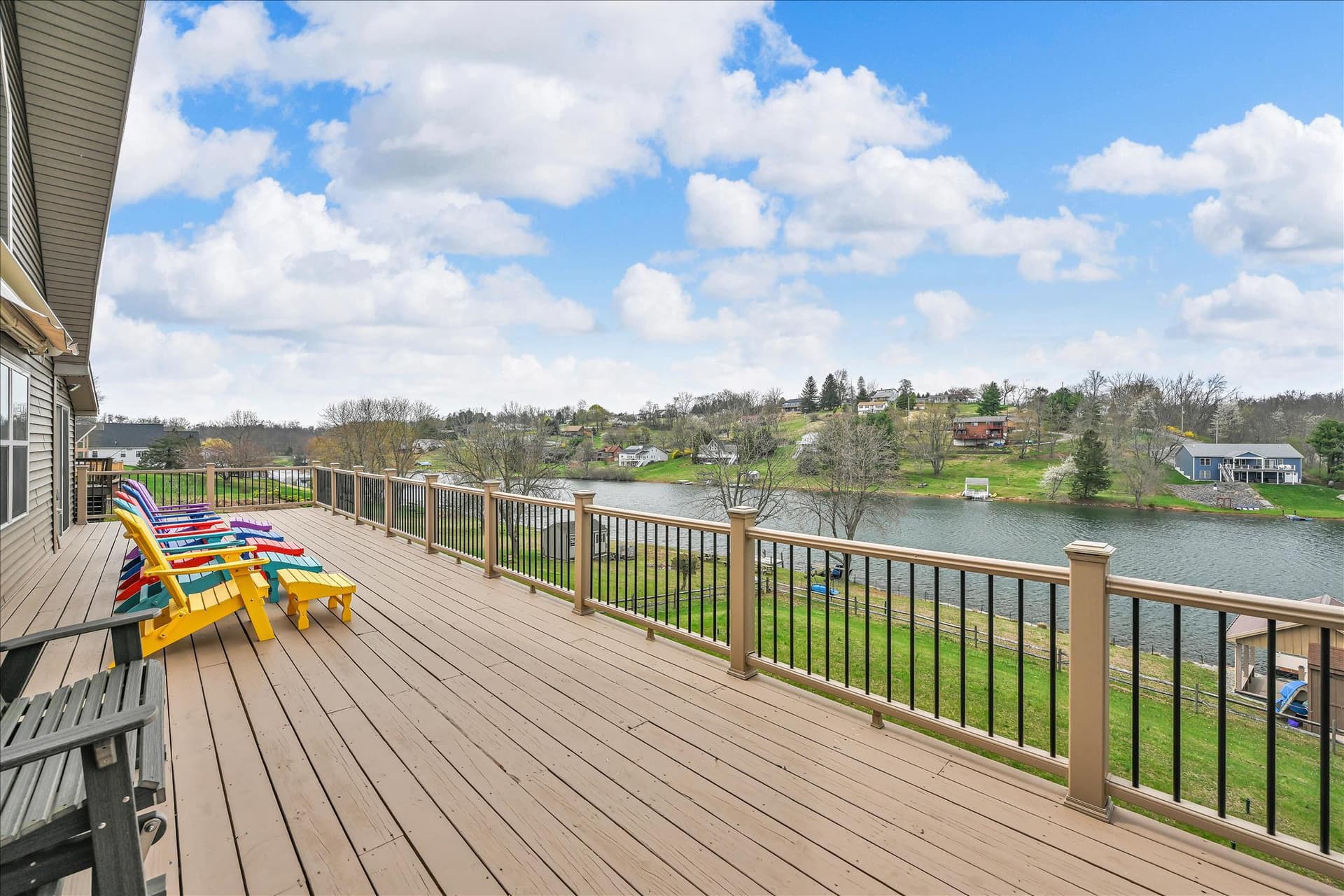 464 Wynonah Drive photo 6