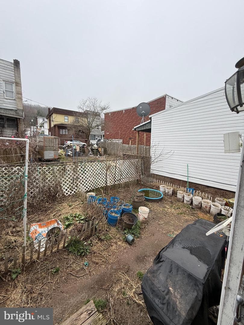 316 W Mahanoy Street photo 3