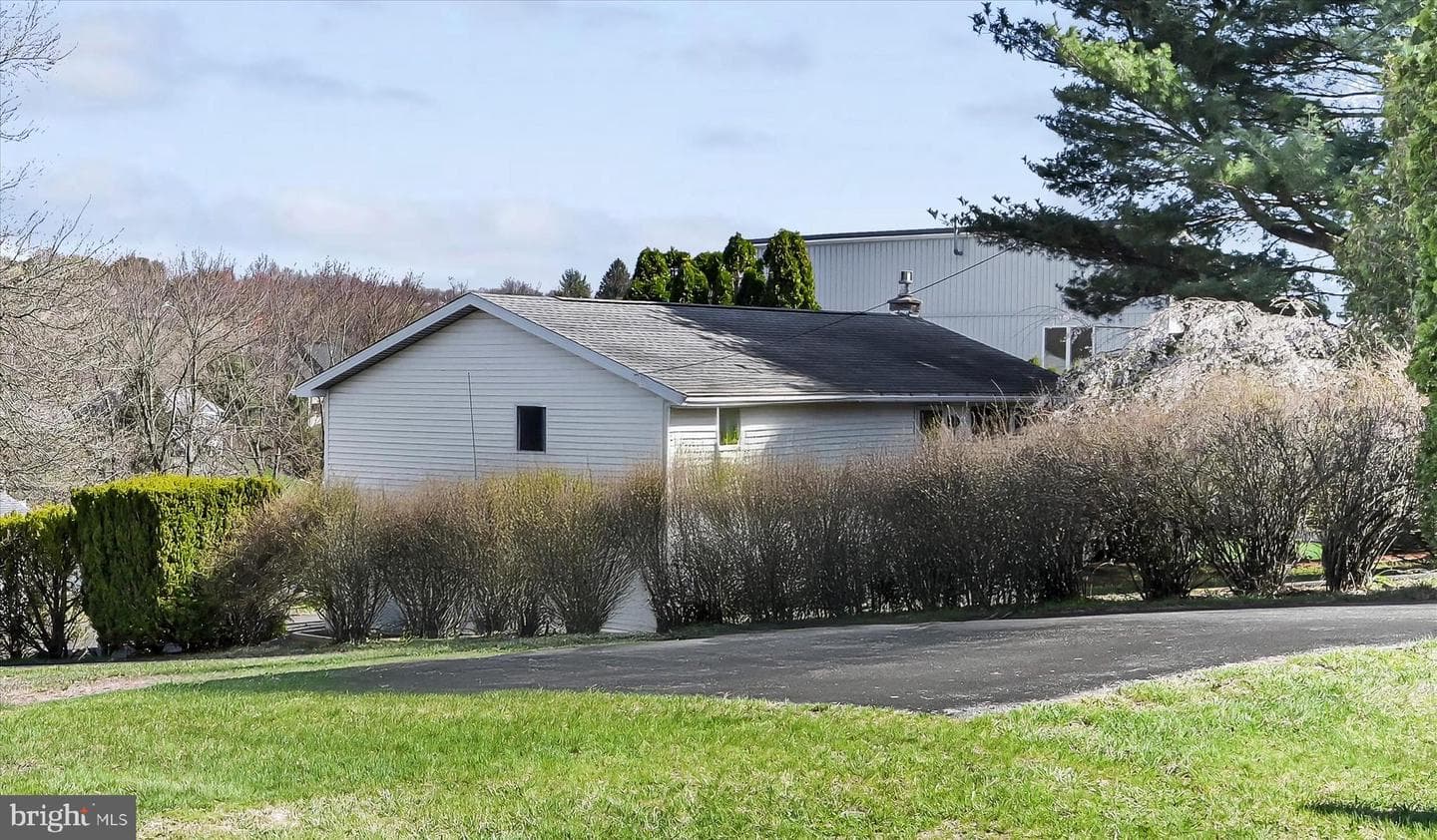 457 Wynonah Drive photo 36