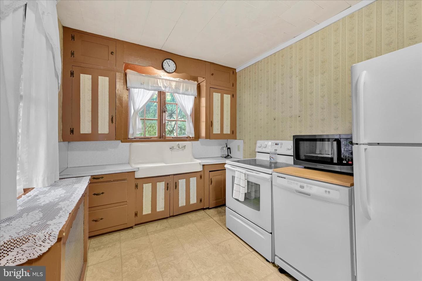 41 N Tulpehocken Street photo 10