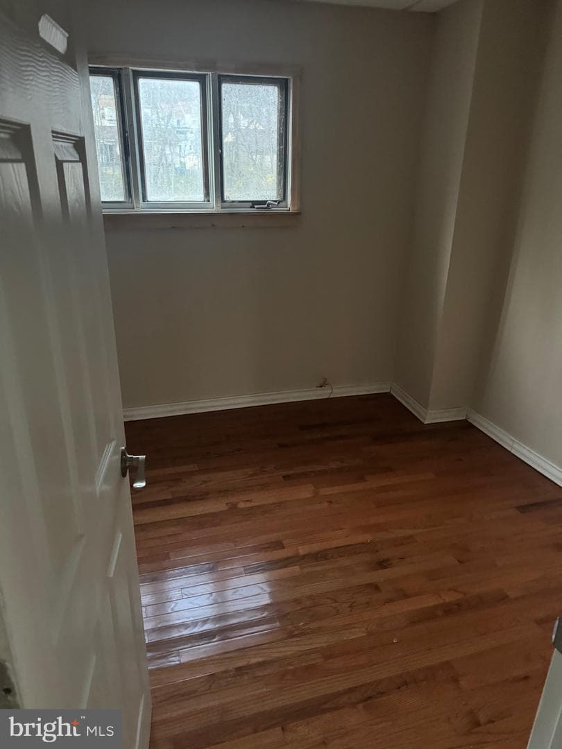 204 E B Street photo 7