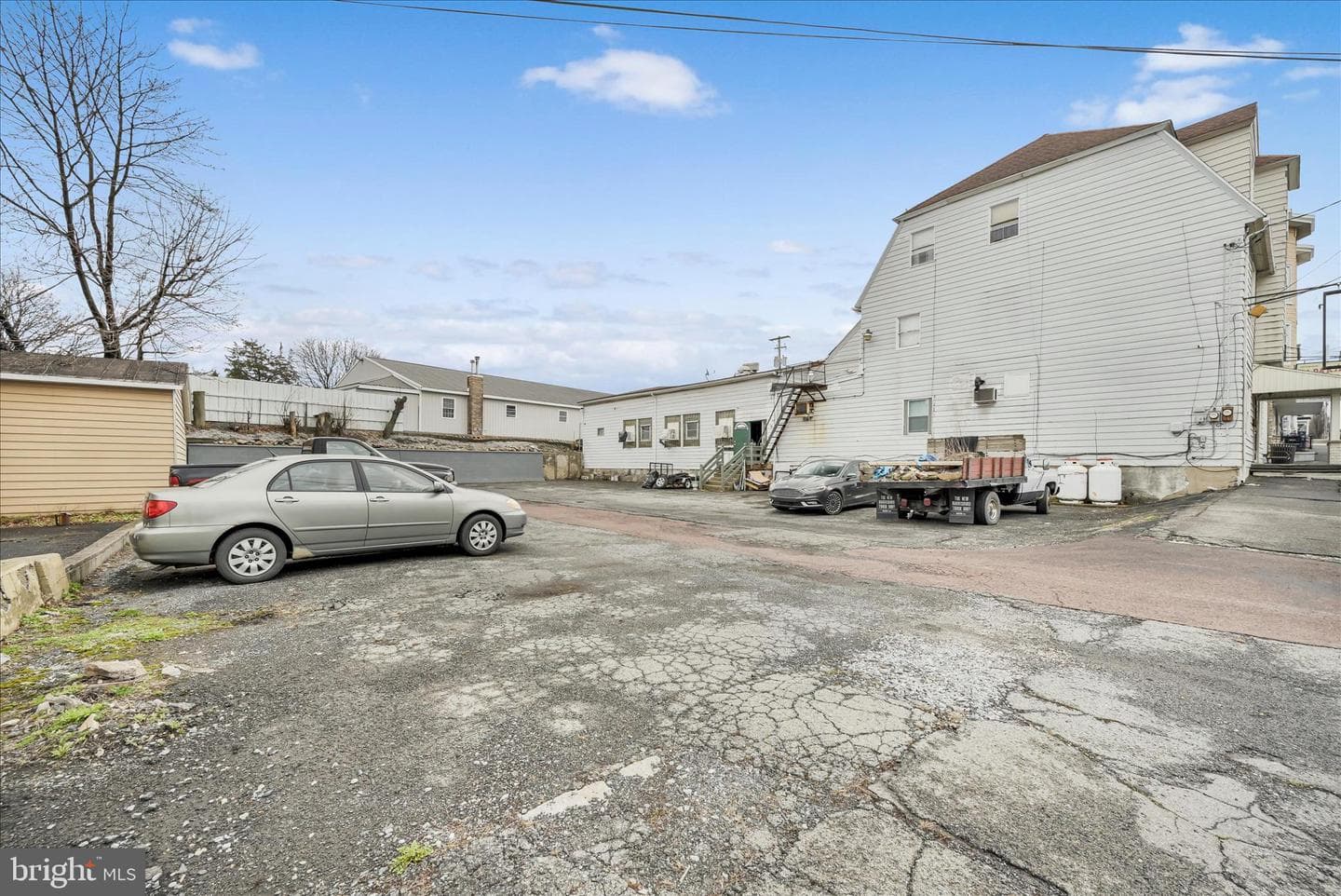 47-49 N Lehigh Avenue photo 6