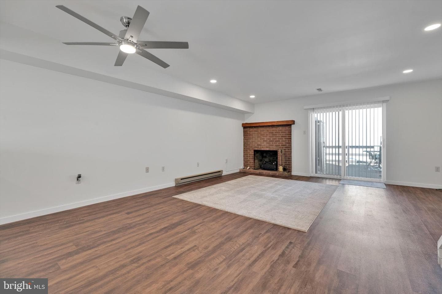 2604 Village Road photo 8