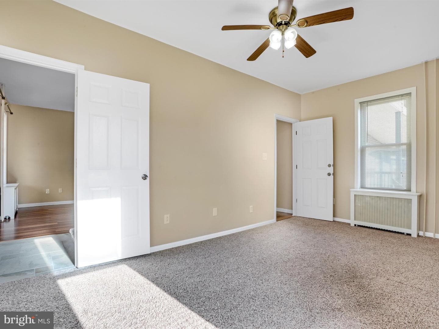 18 N Berne Street photo 14