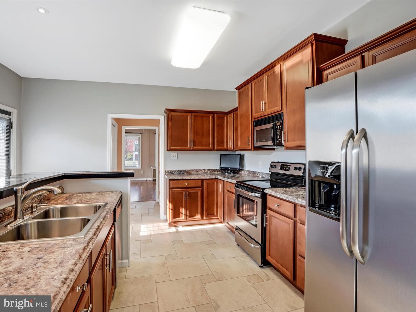 18 N Berne Street photo 18