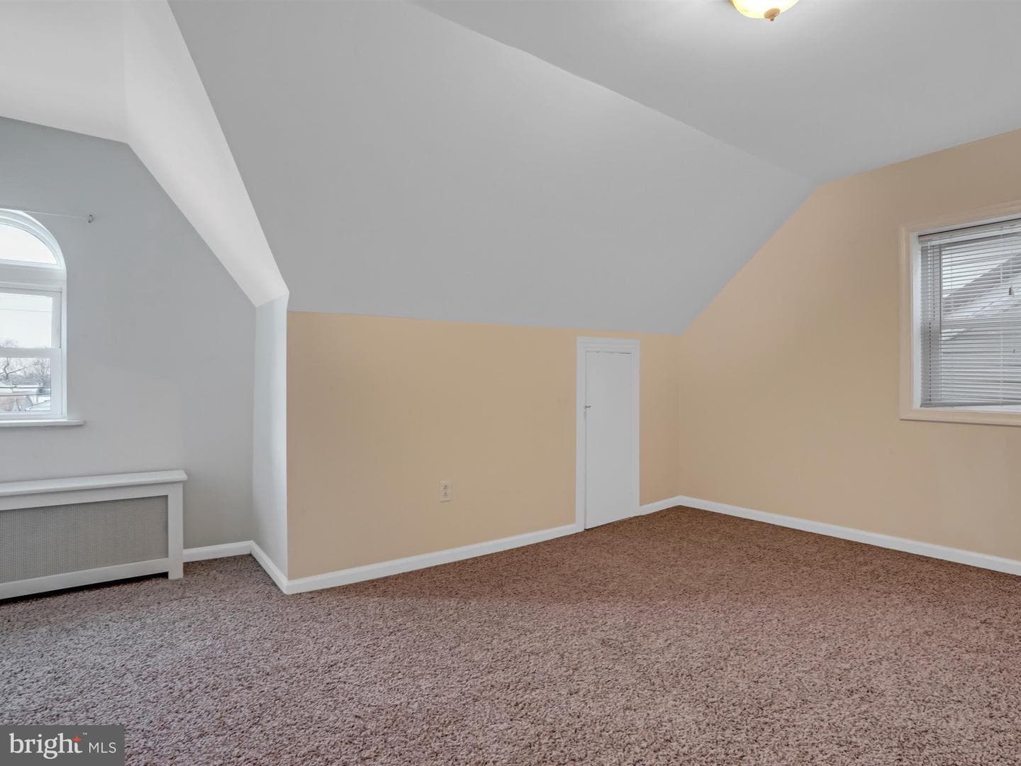 18 N Berne Street photo 45