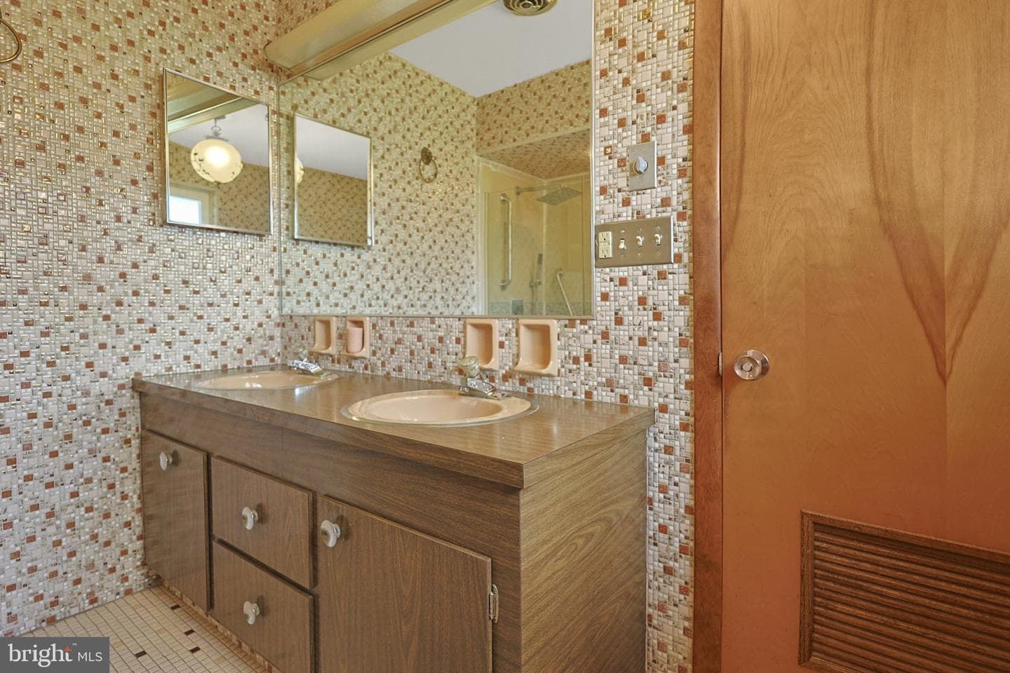 7 Ardmore Avenue photo 27