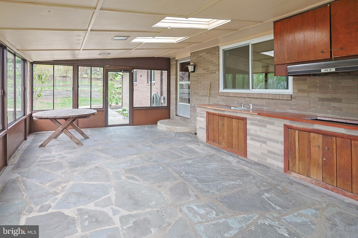 7 Ardmore Avenue photo 37