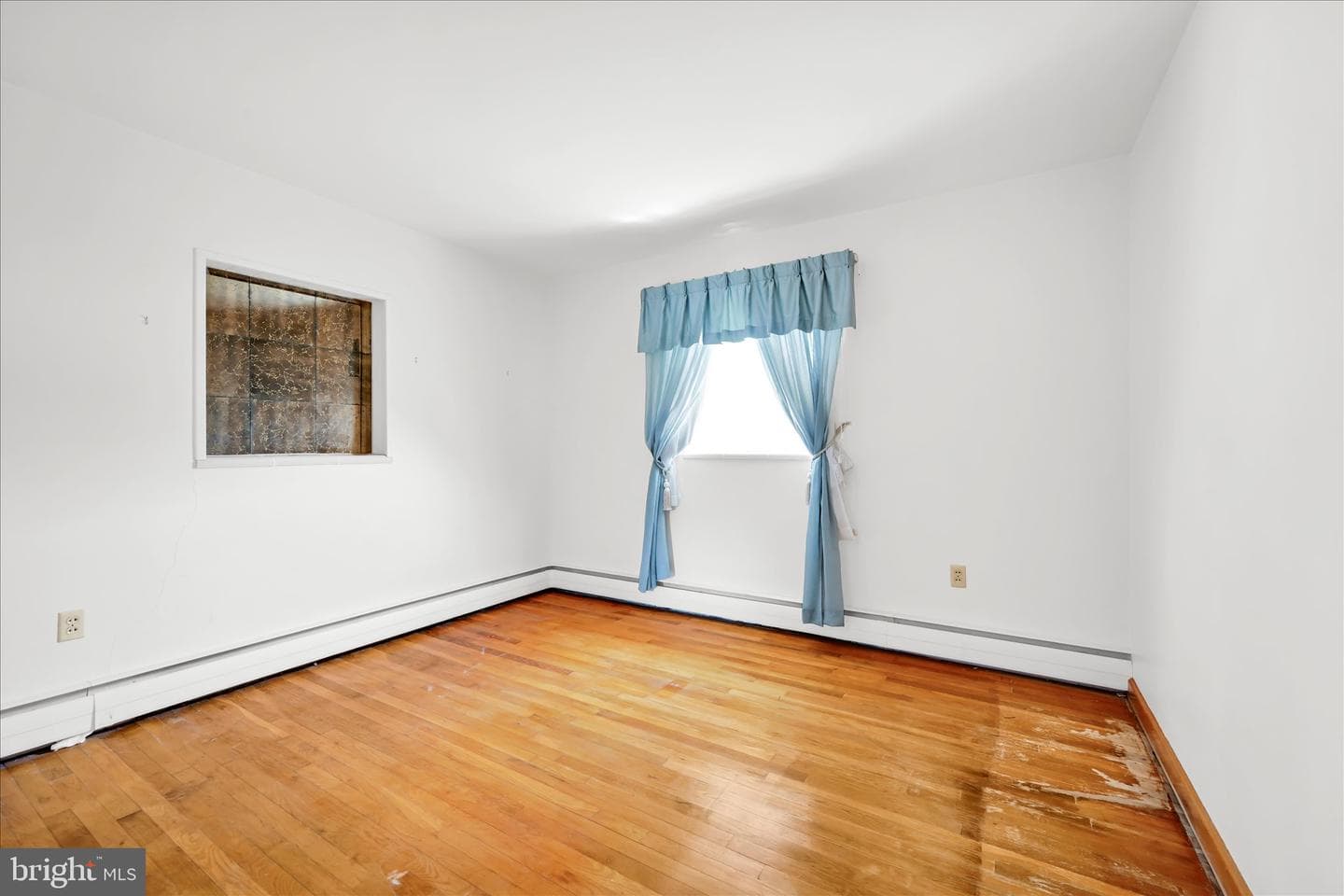 214 W Maple Street photo 19