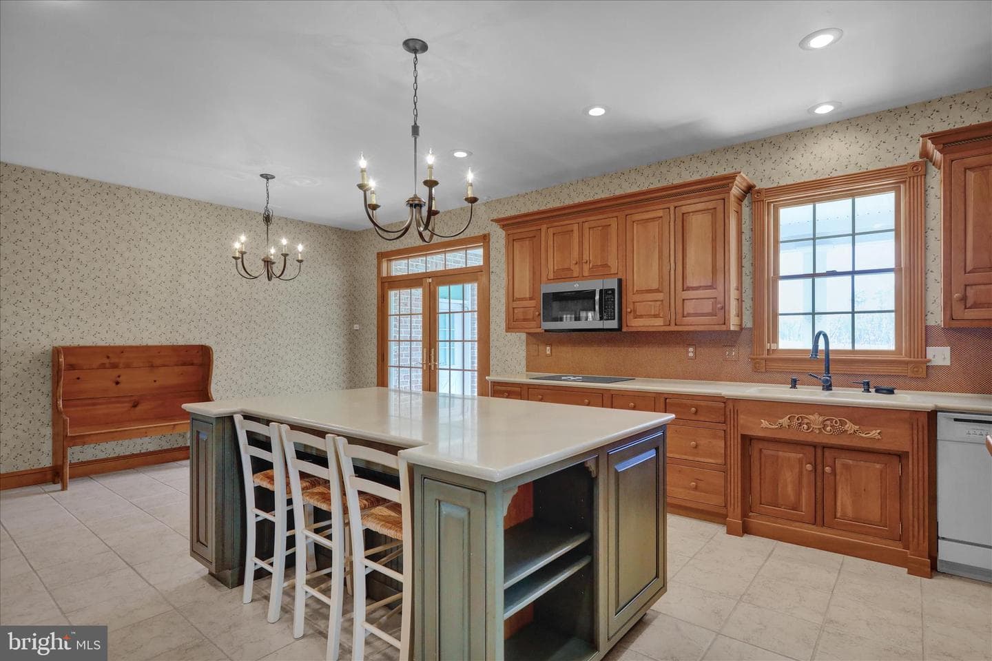 111 Church Road photo 30