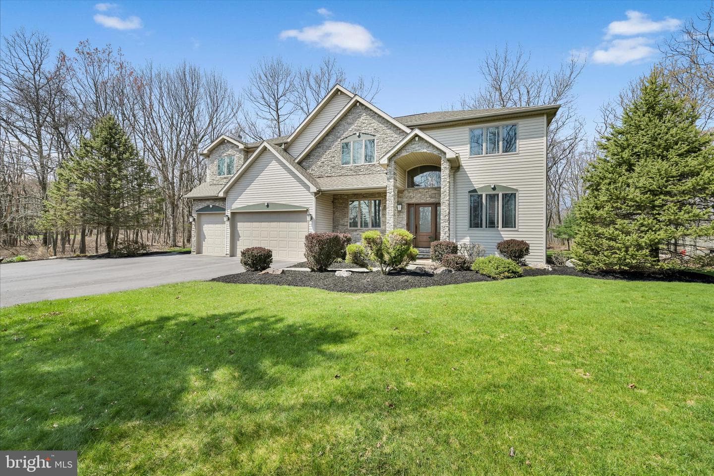 34 Golfwood Drive photo 9
