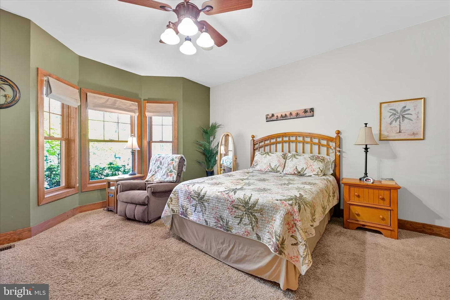220 Lake Drive photo 28