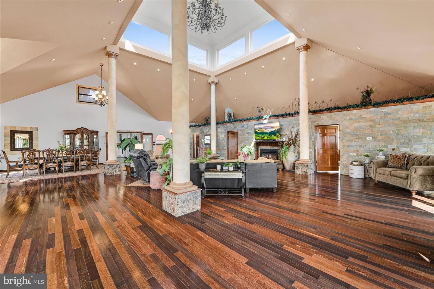 1076 Indian Cove photo 14