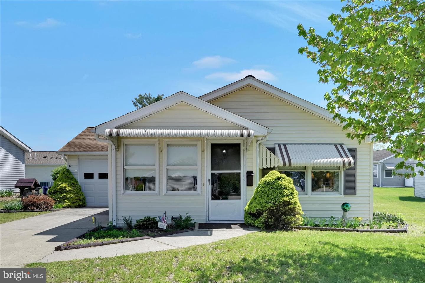 545 Honeysuckle Court
