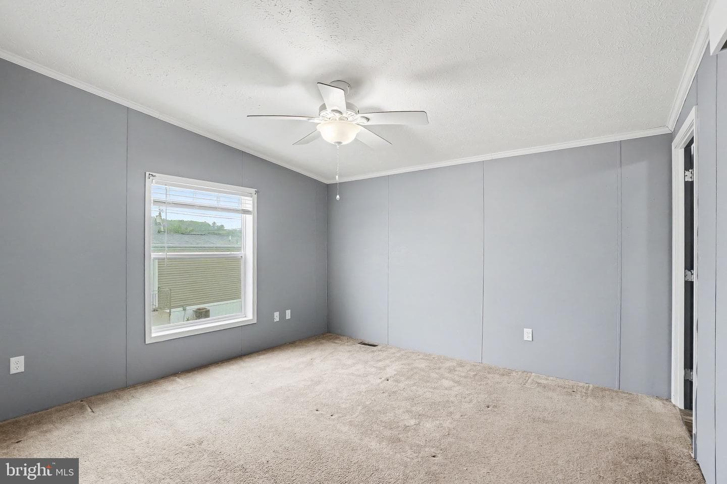 13 Frieden Manor photo 27