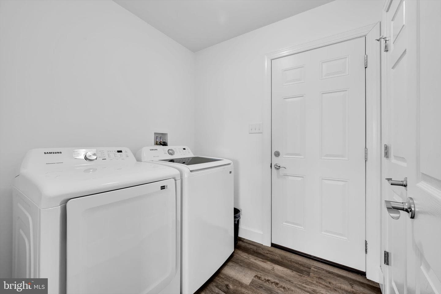 308 Oak Hill Street photo 23