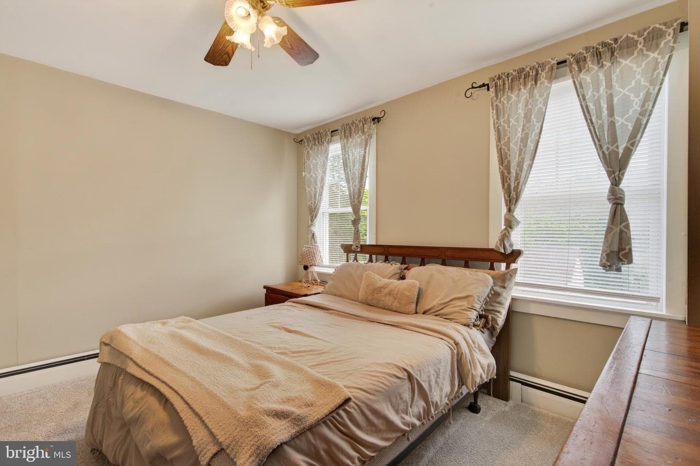 347 E Union Street photo 42