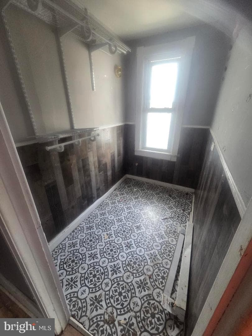 322 W Race Street photo 4