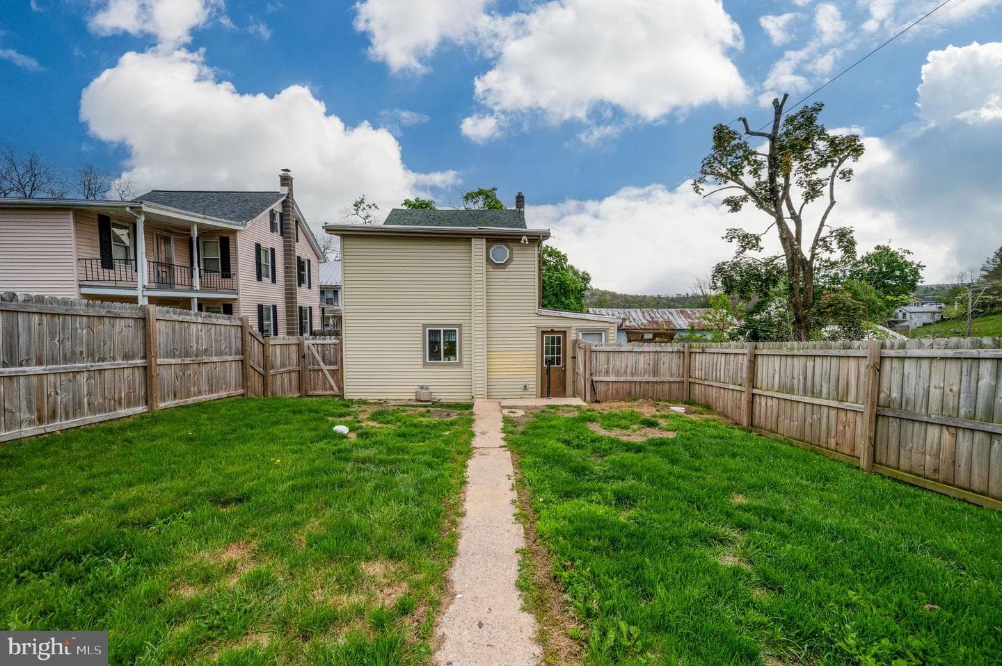 7 Fairview Street photo 39