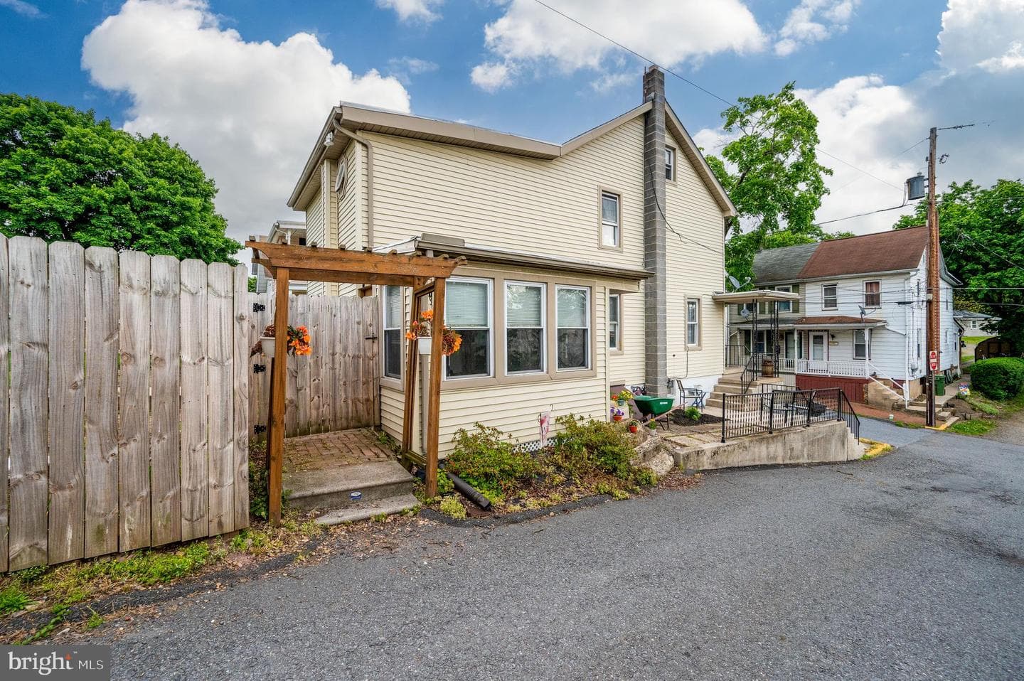 7 Fairview Street photo 4