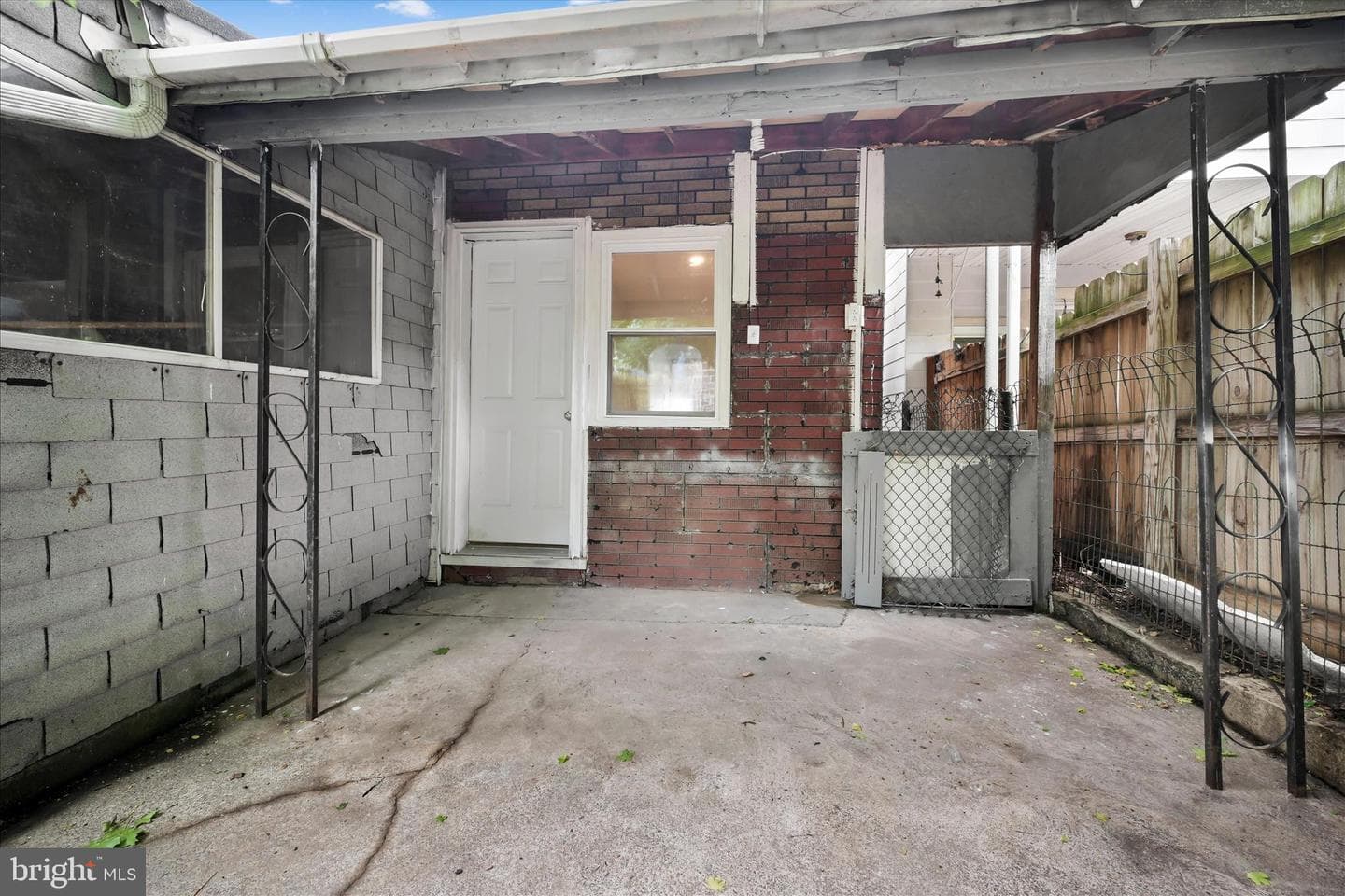 434 E Mahanoy Street photo 23