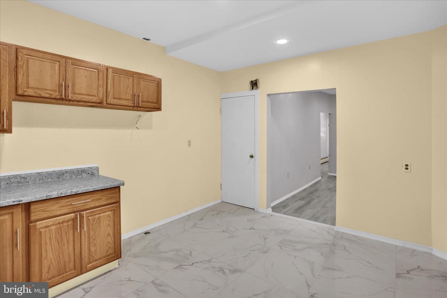 704 Laurel Boulevard photo 11